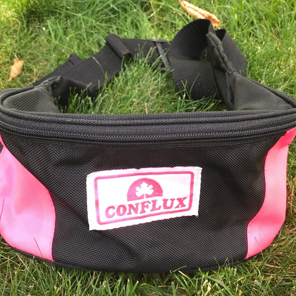 Vintage 80s / 90s Fanny pack or cross body neon - Picture 5 of 9